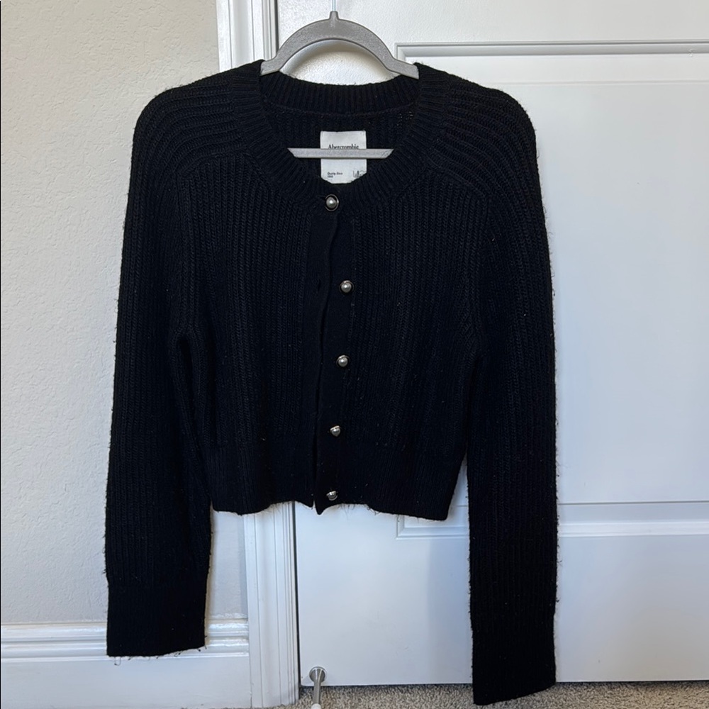 Abercrombie & Fitch Crew Pearl Button Cardigan